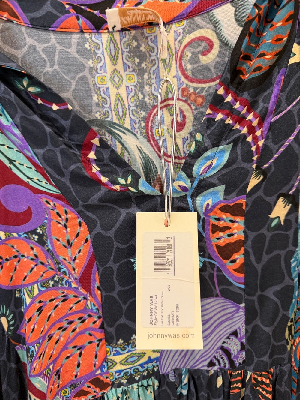 Johnny Was Navy Multicolor Floral-Paisley V-Neck Tunic. Silk. NWT - Picture 4 of 8
